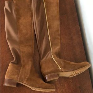 Never worn ever. MICHAEL KORS boots